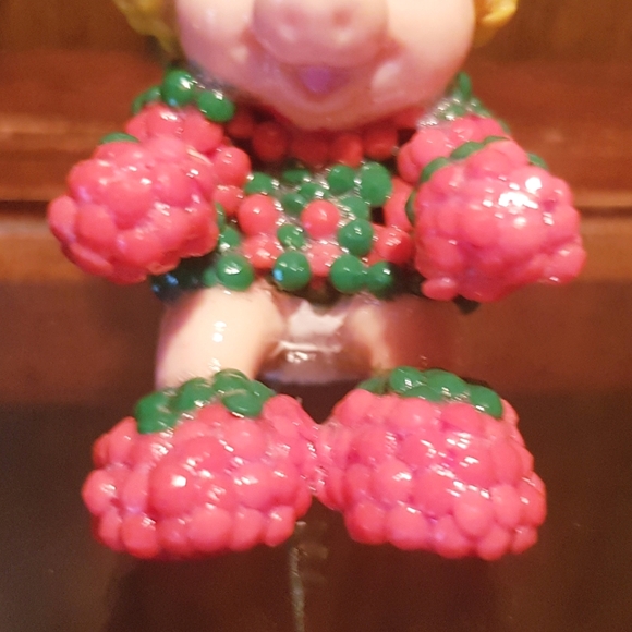 1986 Muppet Babies Miss Piggy Figure Beaded Upcycled Hand Crafted Ornament - Picture 7 of 17